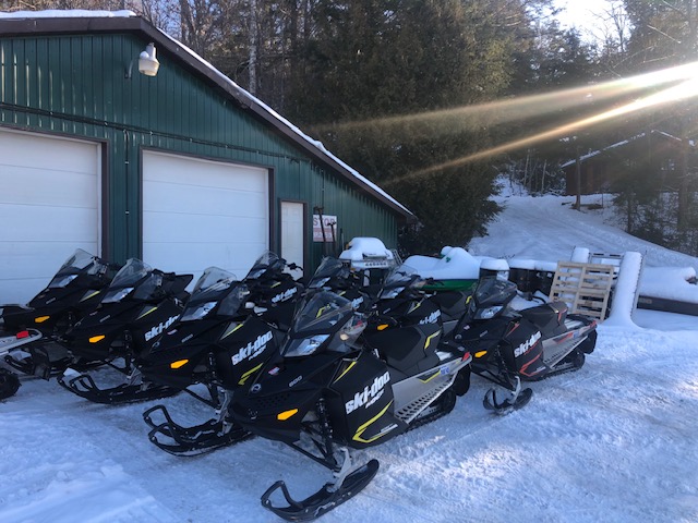 2023 SKIDOO MXZ 600 - GRAND TOURING 600