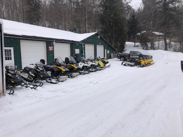 2023 SKIDOO MXZ 600 - GRAND TOURING 600